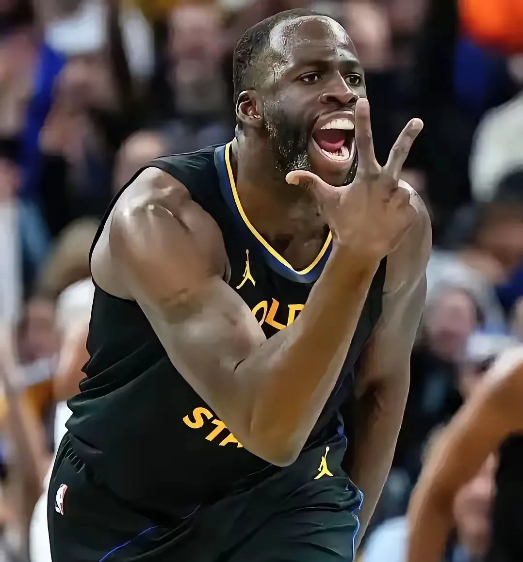 关于字母哥在巴黎圣日耳曼比赛中战术调整，最后时刻胜出引发热议！再创辉煌时刻的信息