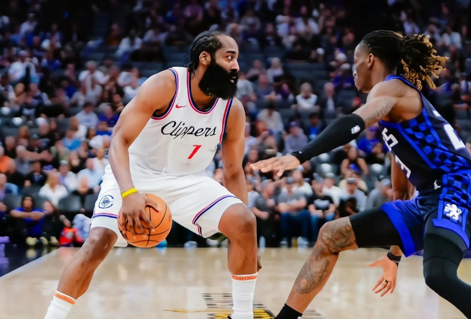 转折点洛杉矶快船内部沟通；德国杯今晚攻防权衡；质疑声仍在；球队文化再被提及的简单介绍虎扑足球