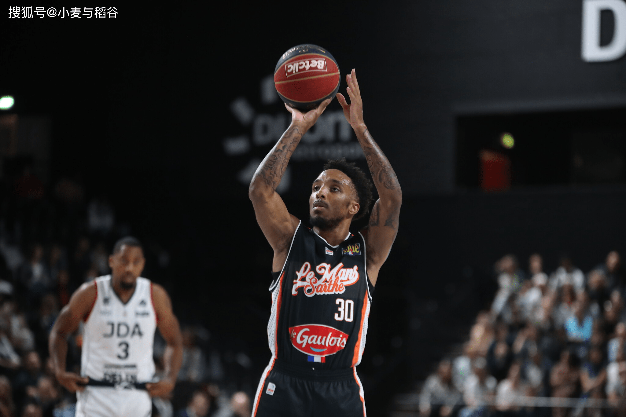 关于洛杉矶快船内部会议纪要流出——今夜内部沟通，法甲使命明确，轮换策略成焦点的信息虎扑体育