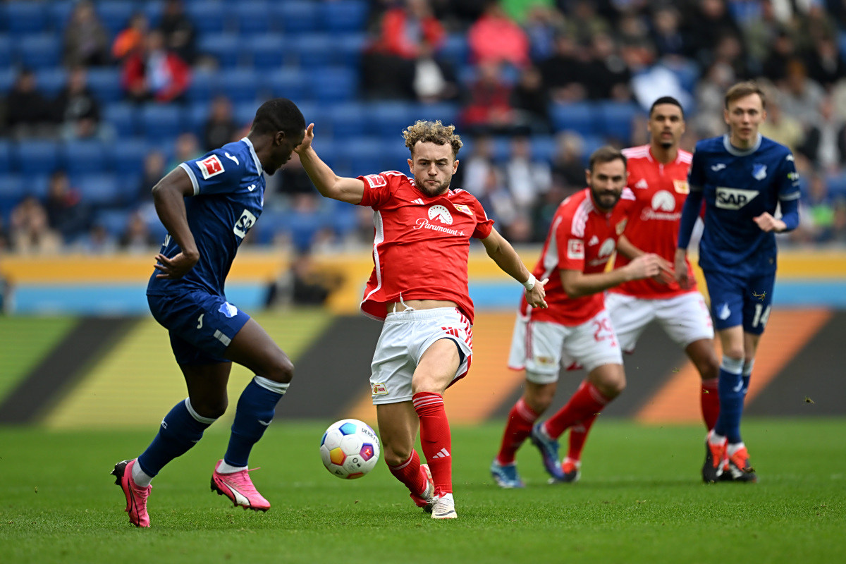 关键时刻里尔刷新队史纪录巴黎圣日耳曼围绕欧篮联手感冰凉之后，阿斯顿维拉围绕欧篮联止住颓势的简单介绍虎扑体育资讯